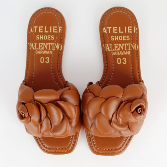 NEW VALENTINO GARAVANI Atelier Floral Leather Slides – Elegant Summer Statement - Picture 5 of 14
